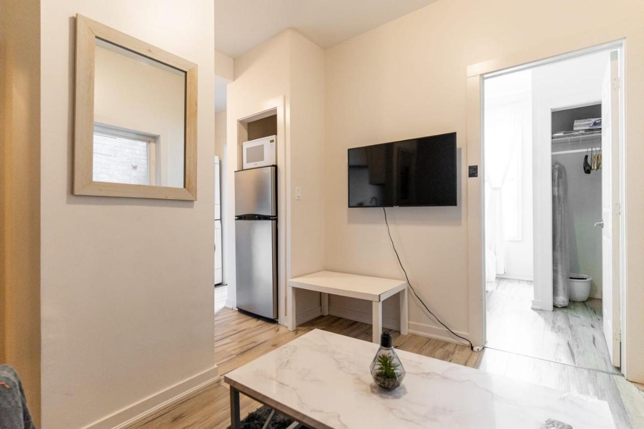 Modern 1 Bedroom Apartment With In-Suite Laundry Hamilton Exterior photo